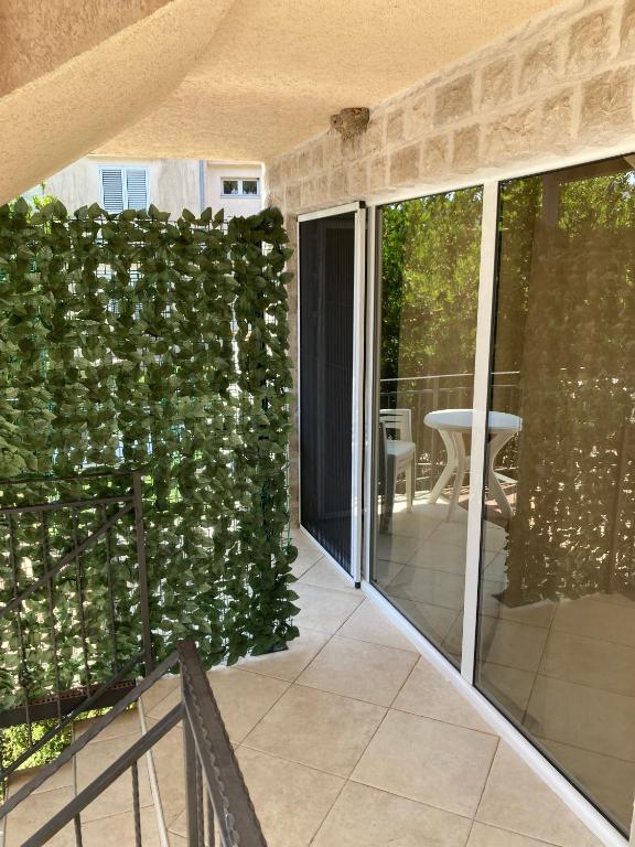 A balcony or terrace at Budva, Jaz, apartmani DIF