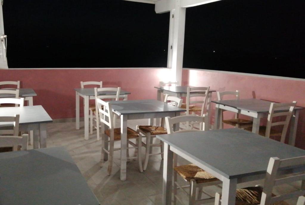 Restauracja lub miejsce do jedzenia w obiekcie Agriturismo La Costa dei Trabocchi