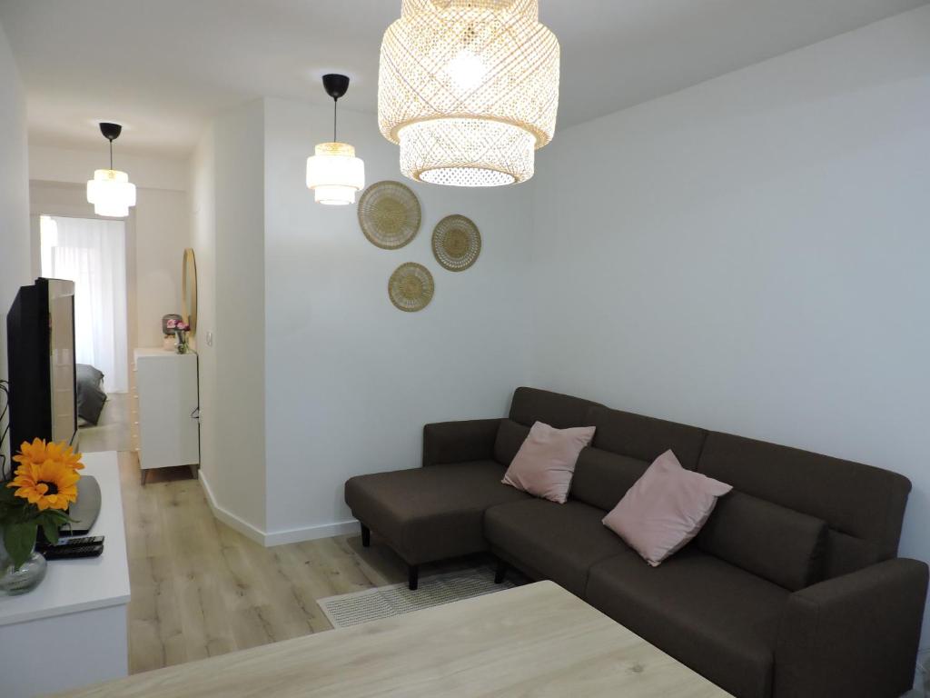 Doña Elena I Padron - 2