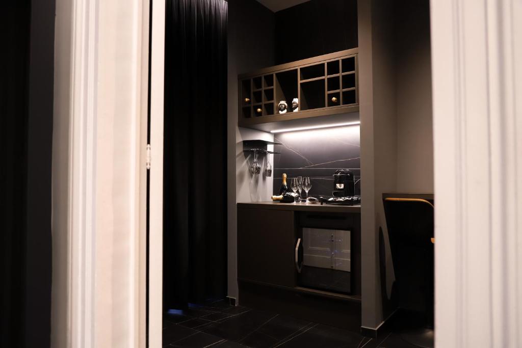 Kuchyň nebo kuchyňský kout v ubytování 115 Luxury Suite - Privitera