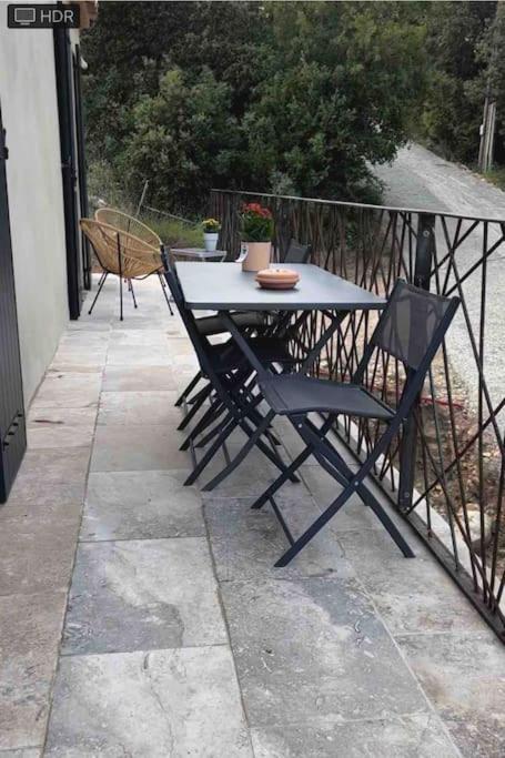 Balkón nebo terasa v ubytování Loft pied de Coline au calme