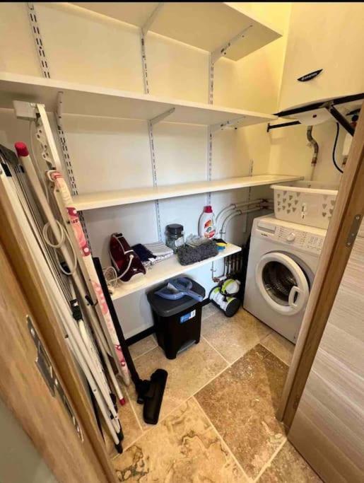 Fotografie z fotogalerie ubytování Loft pied de Coline au calme v destinaci Ginasservis
