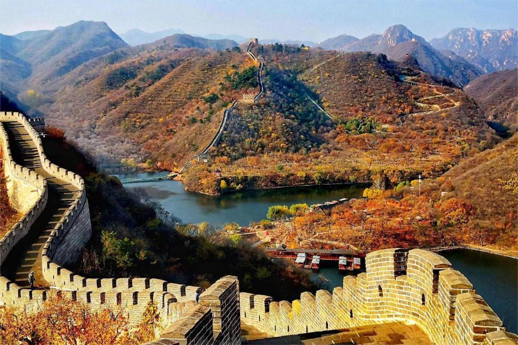 懷柔的住宿－长城脚下relax家民宿，享有中国城墙的美景