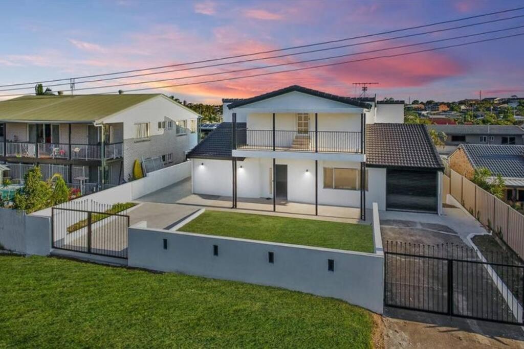 9 Room Family & Pet Friendly Home, Caloundra Precios actualizados 2024