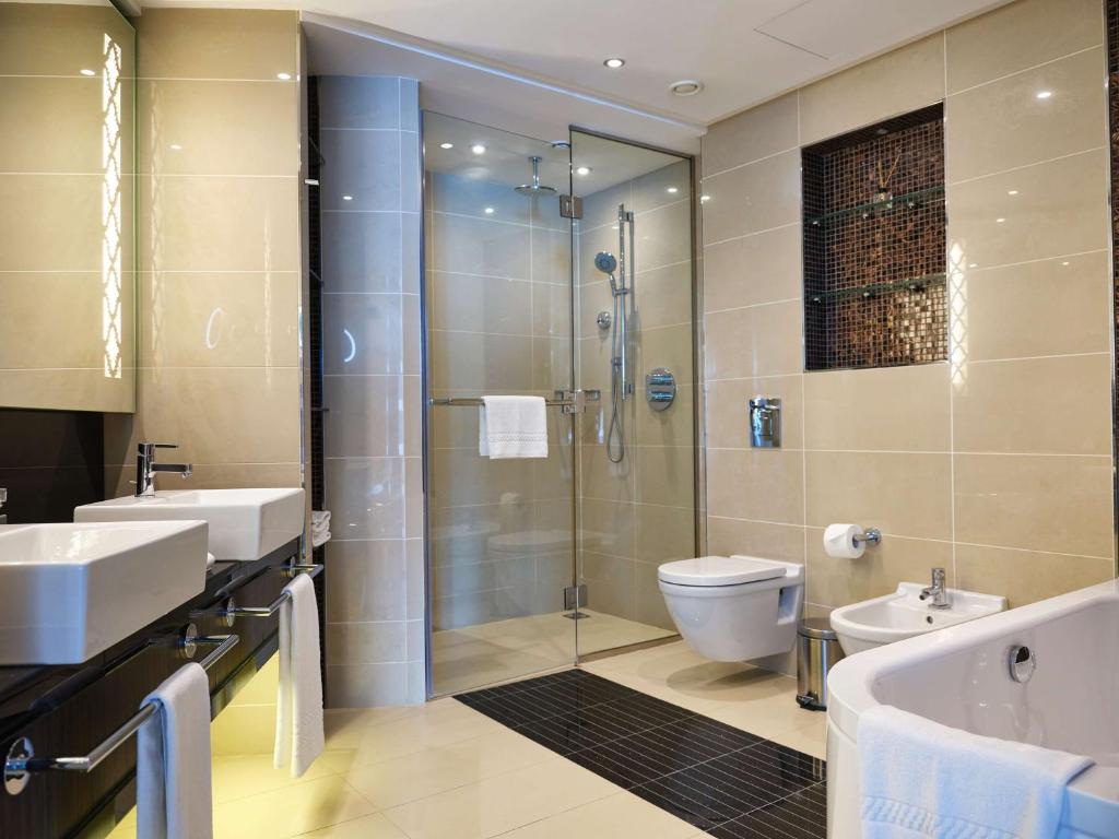 Koupelna v ubytování Hilton Baku