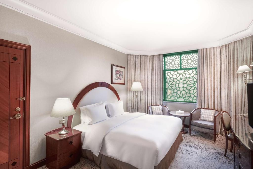 Madinah Hilton Hotel - Deluxe King Room Com Vista Da Cidade