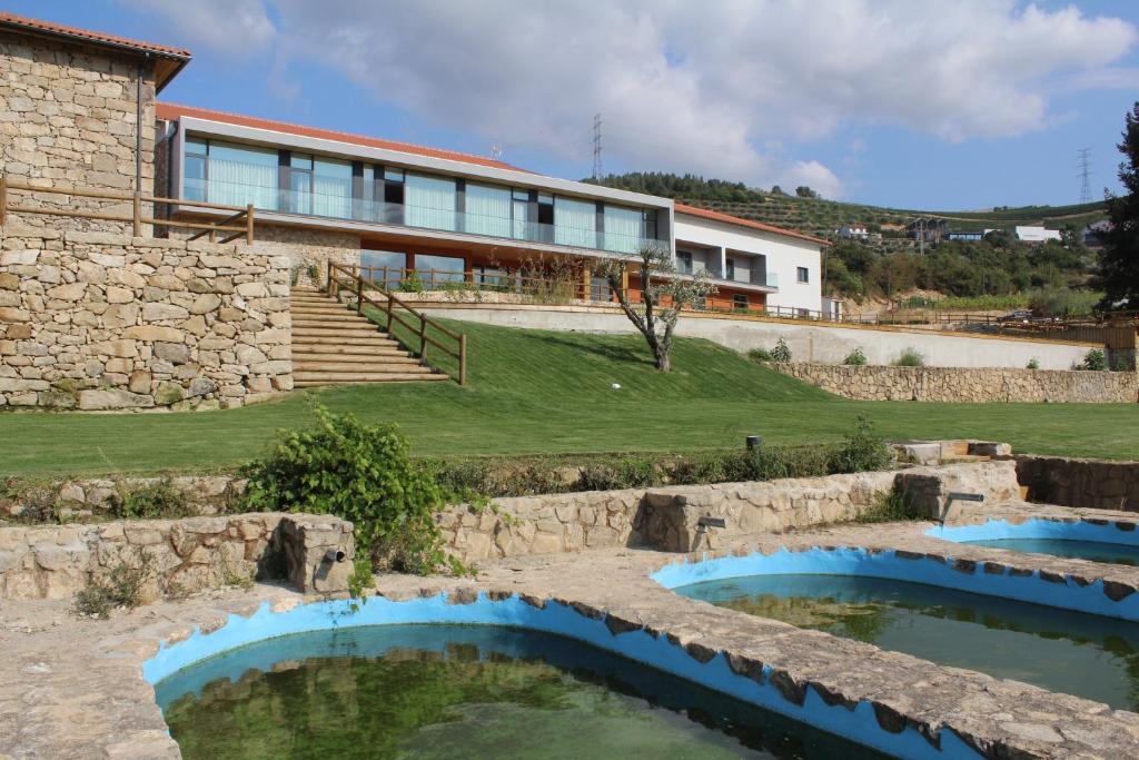 Bazén v ubytování Douro Cister Hotel Resort nebo v jeho okolí