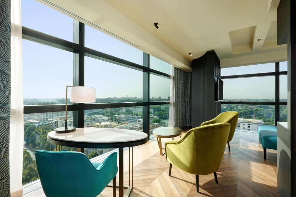 
Executive Corner King Room with Lounge Access
