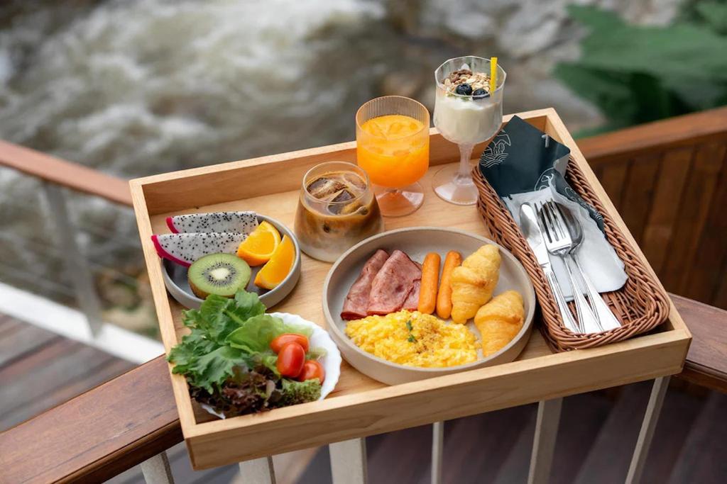 Taryn Tara Cafe and Stay - Resim 18