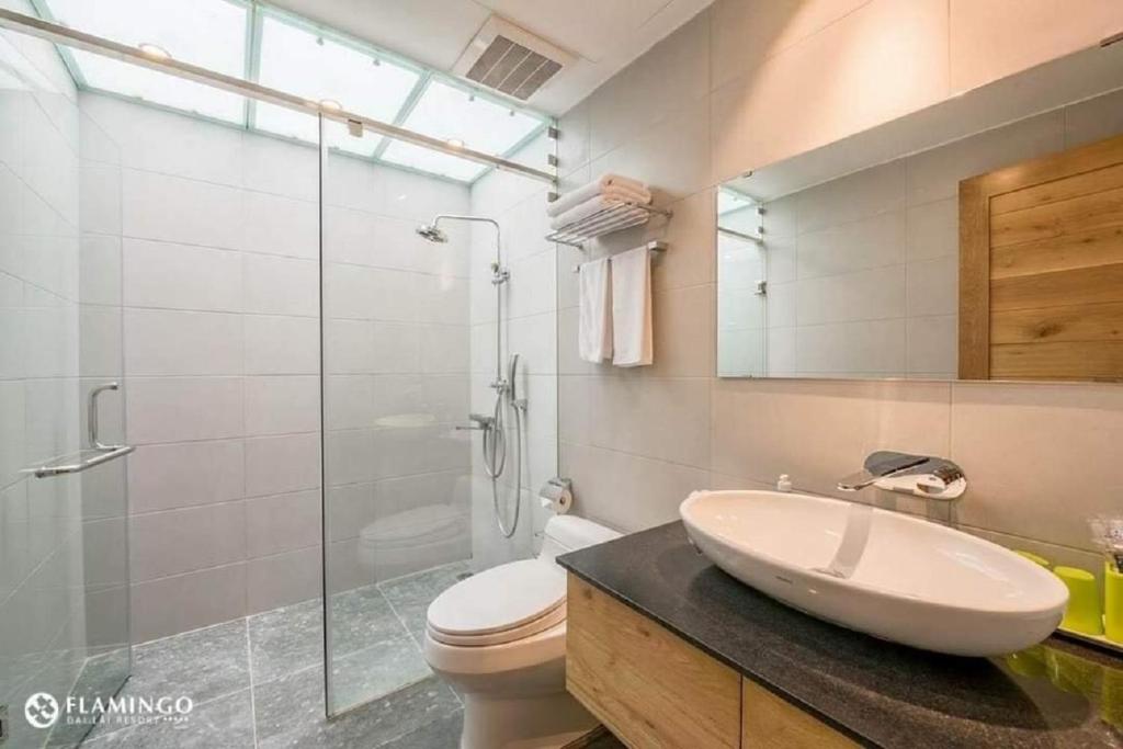 Koupelna v ubytování Villa C15 Tự Doanh tại Flamigo Dai Lai Resort