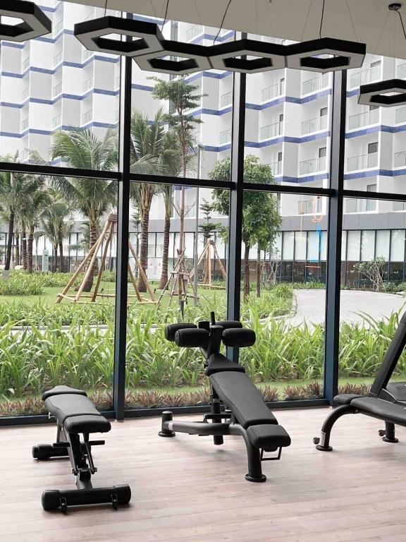 Fitness centrum a/nebo fitness zařízení v ubytování The Oceanfront Apartment At Cam Ranh