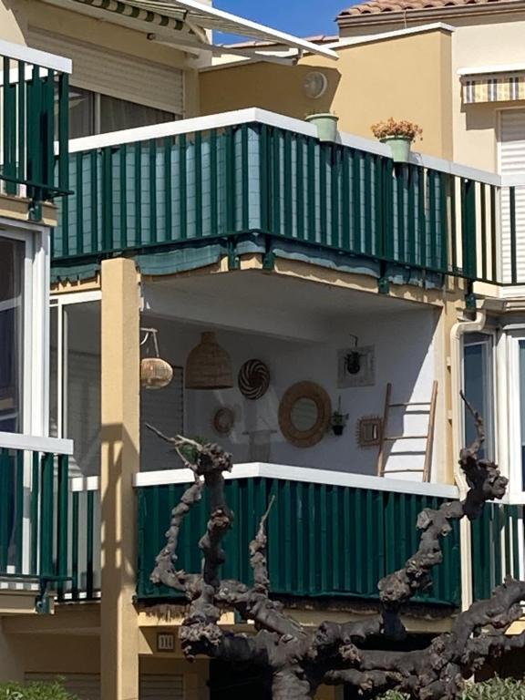 Budova, kde se apartmán nachází