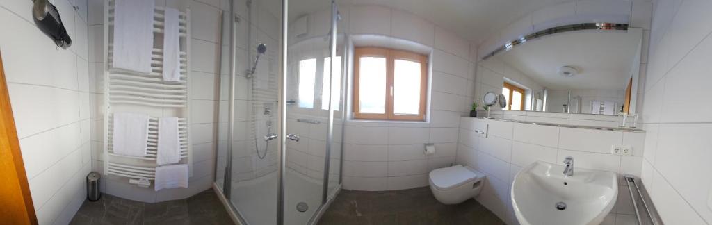 Koupelna v ubytování Berghof Mehlan