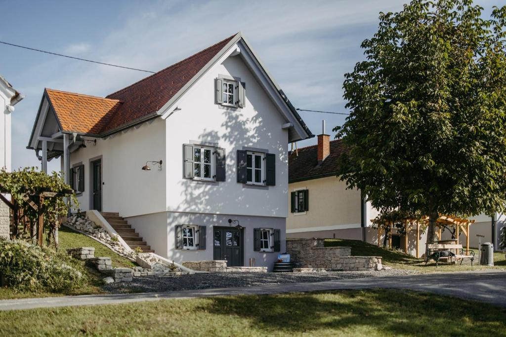 Budova, kde se prázdninový dům nachází