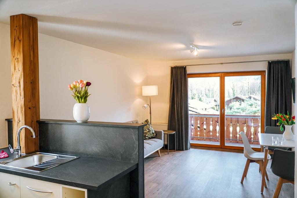 Ferienwohnungen Quellenhof - Appartement 6 Avec Vue Sur La Montagne