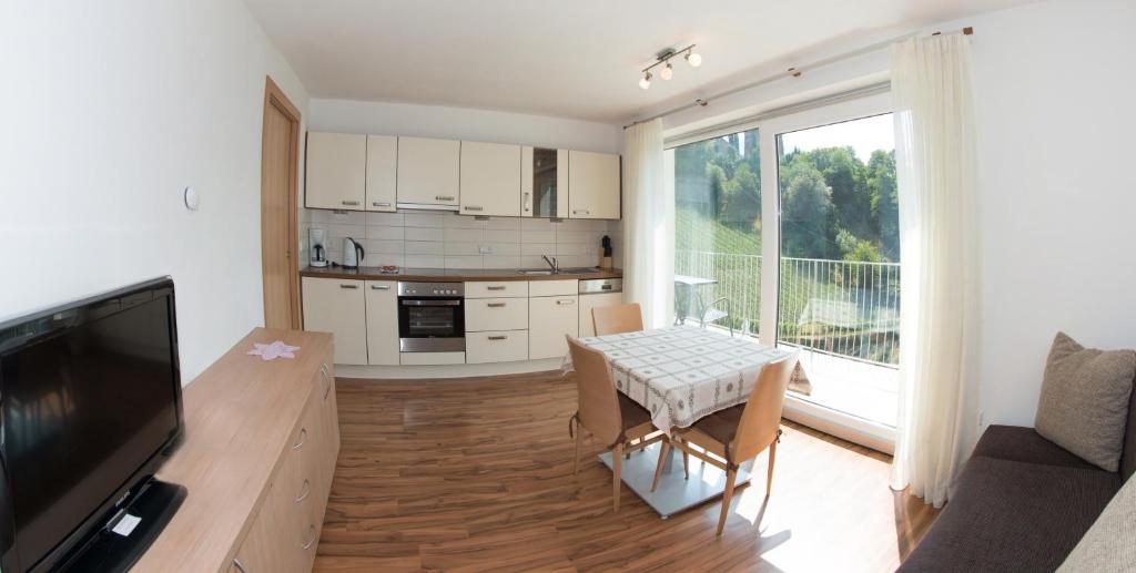 Kuchnia lub aneks kuchenny w obiekcie Residence Fiegl