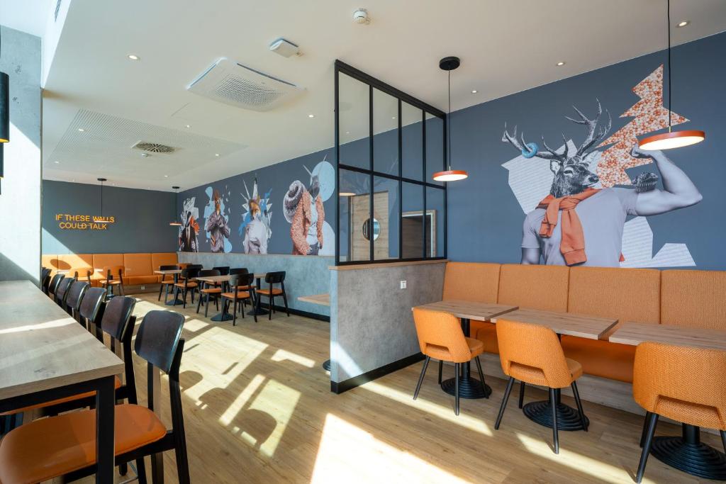 Restaurace v ubytování mightyTwice Hotel Achern
