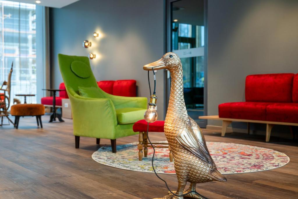 Posezení v ubytování mightyTwice Hotel Achern