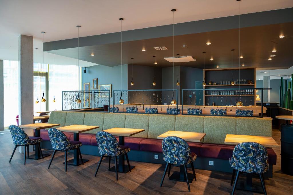 Restaurace v ubytování mightyTwice Hotel Achern
