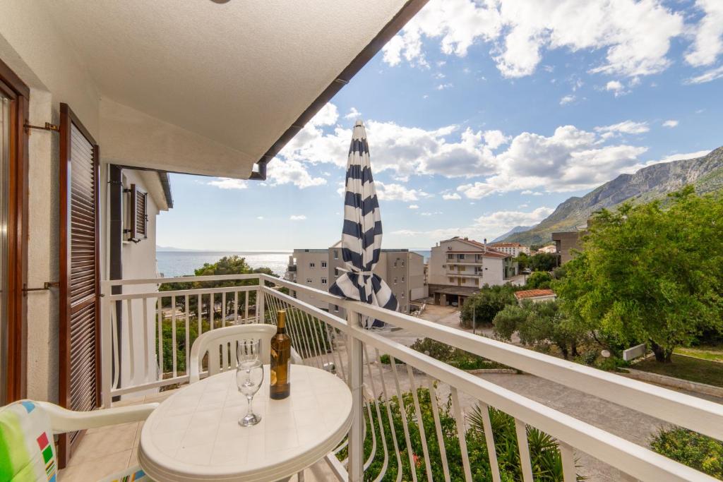 Fotografie z fotogalerie ubytování Apartments Palmero v destinaci Gradac