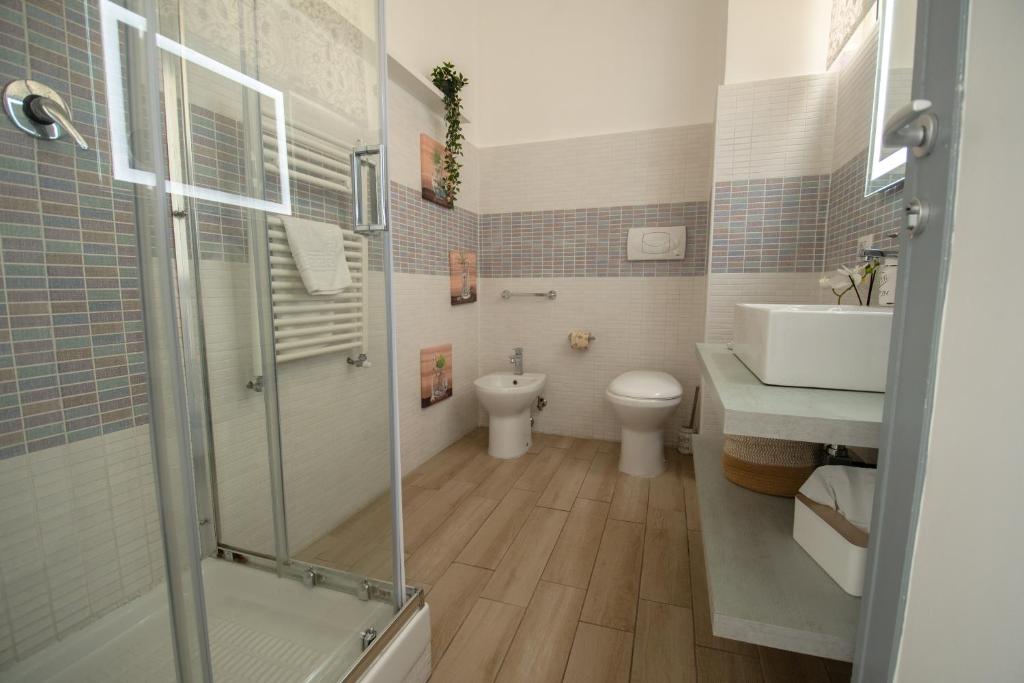 Łazienka w obiekcie Casa Vacanze Family House posizione centralissima