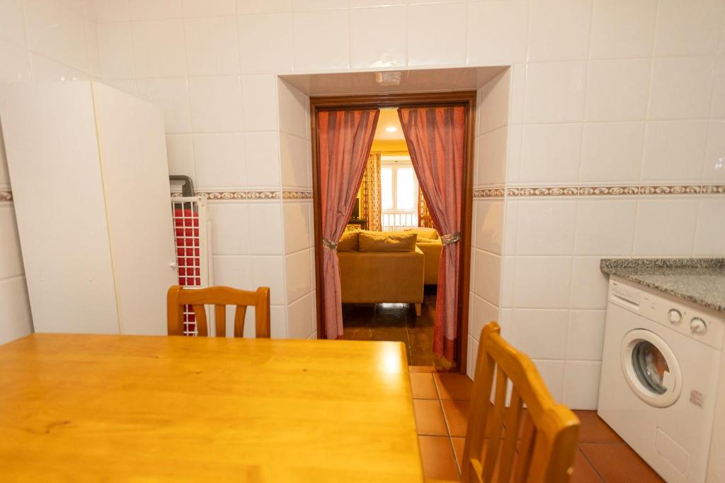 Escuder Apartamentos Turísticos - 3