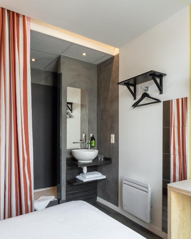 DEMAIN Hôtel - Resim 25