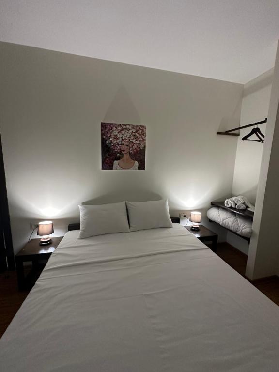 Llit o llits en una habitació de Guest House Memo at the center of kutaisi