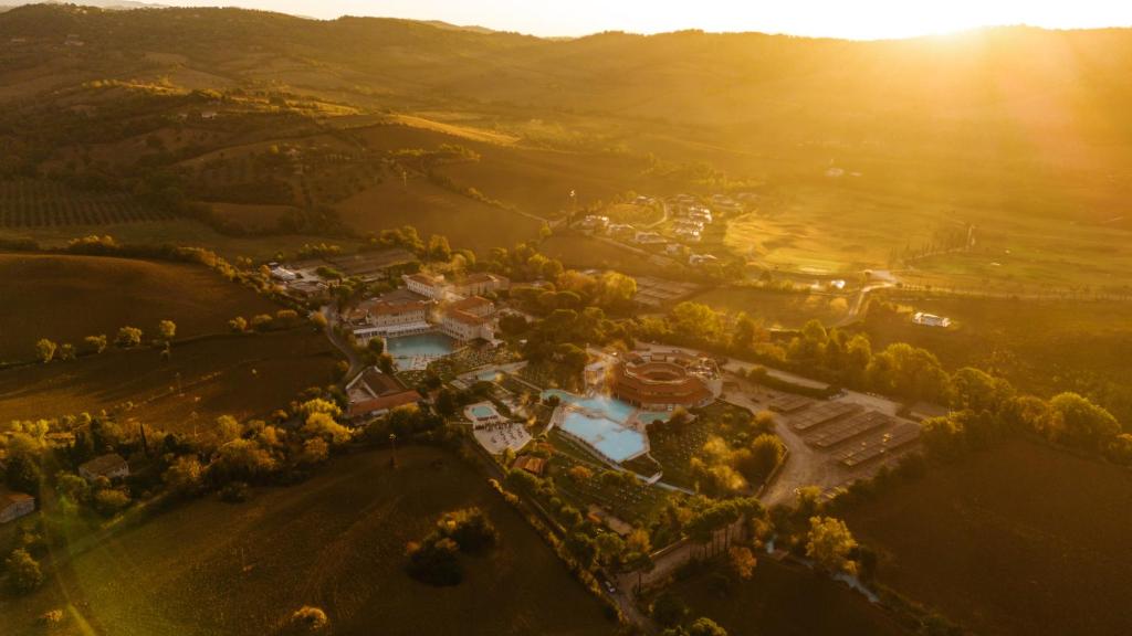Üldine mäevaade või majutusasutusest Terme di Saturnia Natural Spa & Golf Resort - The Leading Hotels of the World pildistatud vaade