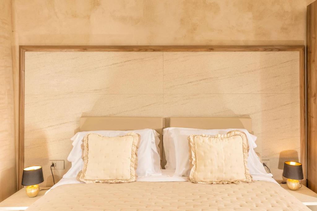 Palazzo Falcinelli Luxury Room in Montepulciano Center with Elevator - Deluxe King Room