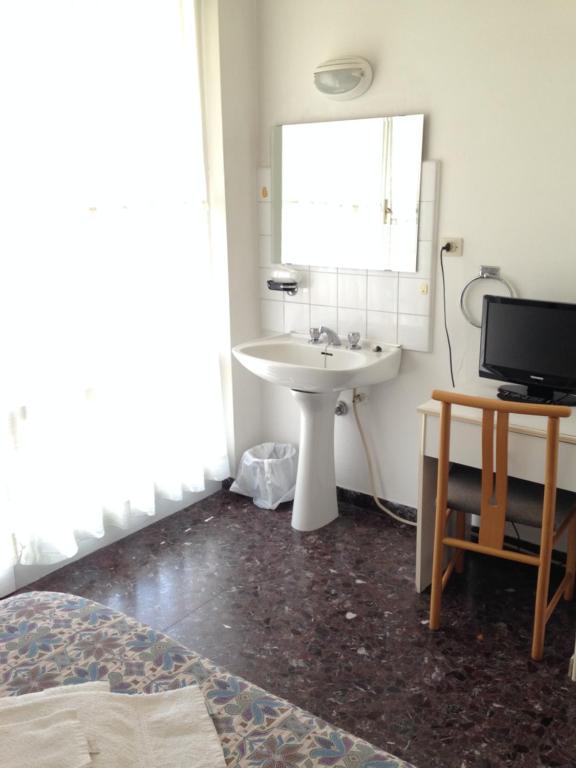 Koupelna v ubytování Albergo La Neigra