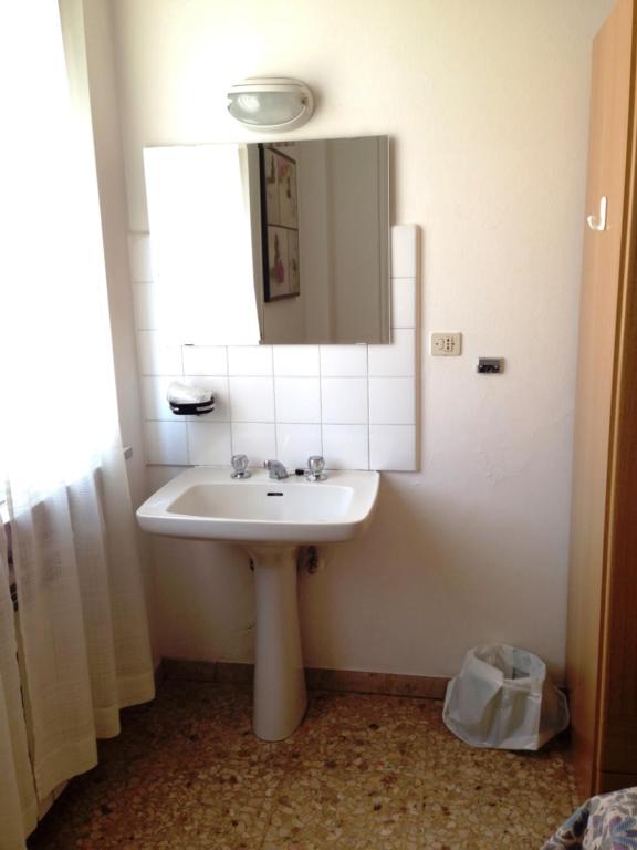 Koupelna v ubytování Albergo La Neigra