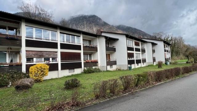 a large building on the side of a street at Ferienwohnung Lea in Bad Reichenhall