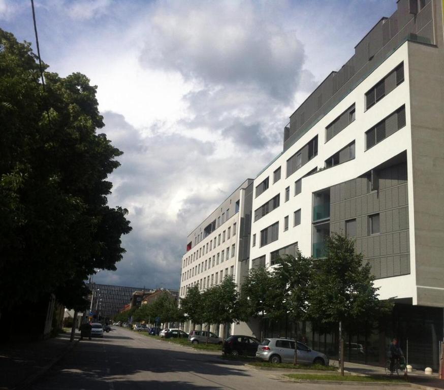 Budova, v ktorej sa apartmán nachádza