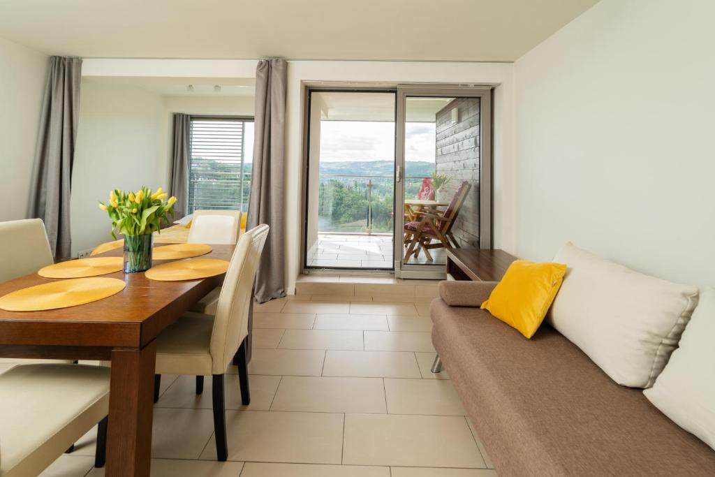 Posezení v ubytování Apartview Bukowa II by Rent like home