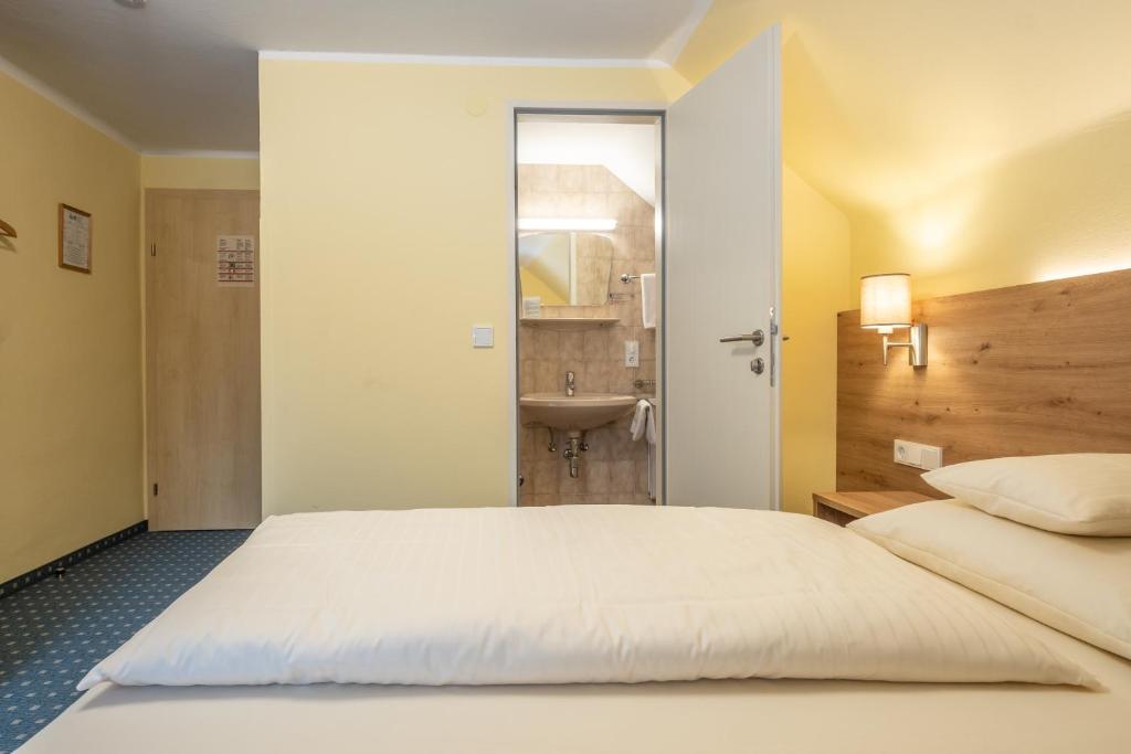 Hotel-Pension Falkensteiner - 3