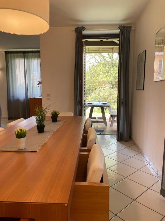 A seating area at Bnbook Villa Biancospino