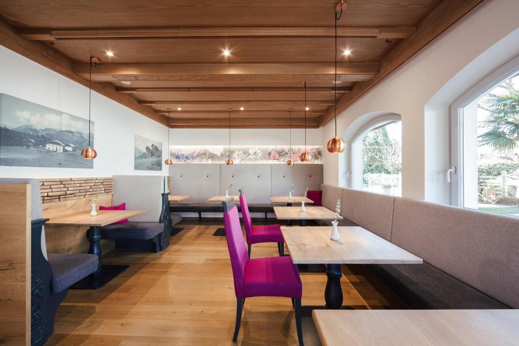 Posezení v ubytování Hotel Garni Sirmian