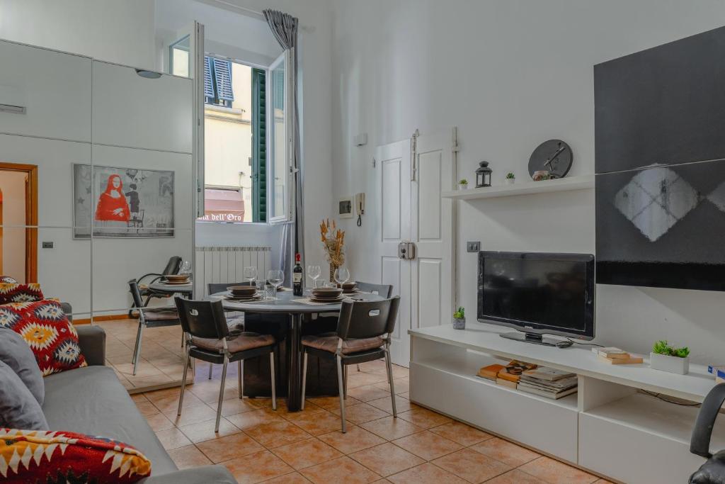 Moderno Apt x6, 2 camere, 8 min Duomo, AC, WiFi
