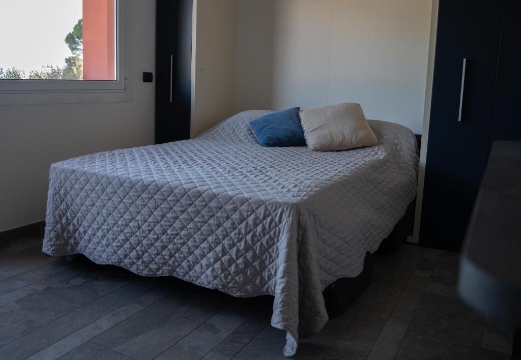 A bed or beds in a room at Eurotel 505