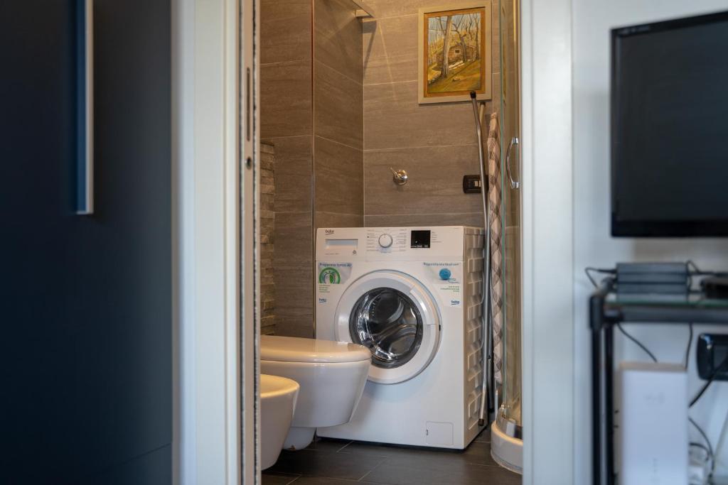 A bathroom at Eurotel 505