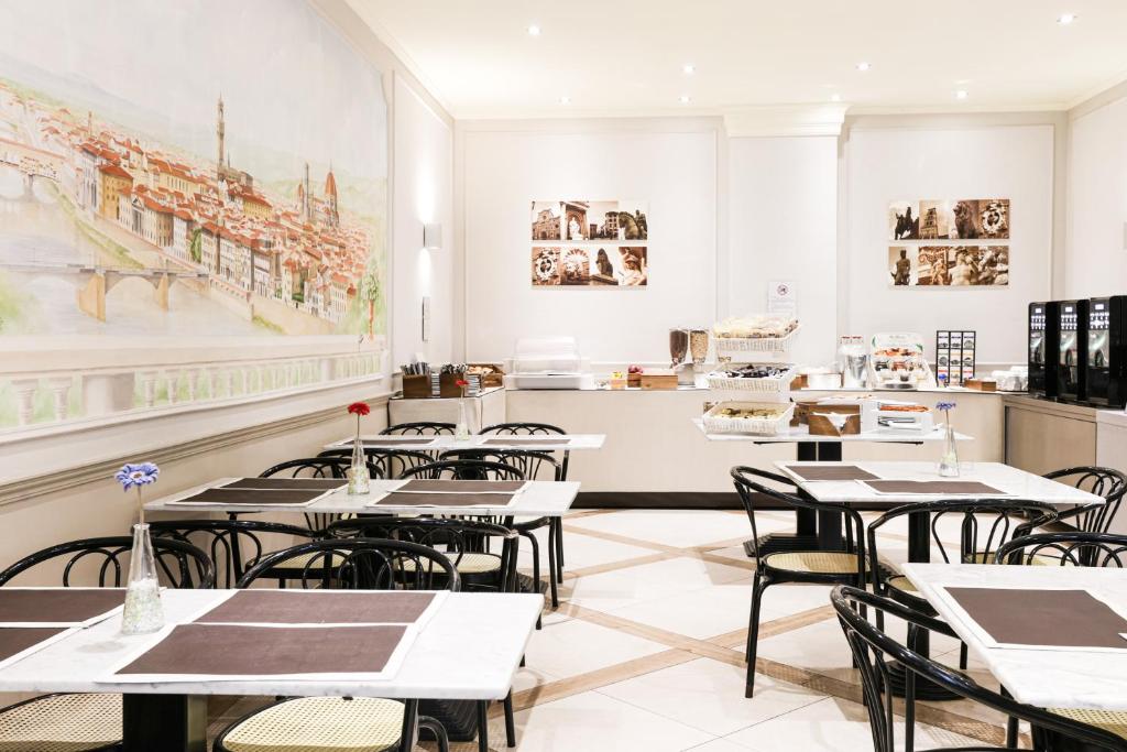 Restaurace v ubytování Albergo Firenze