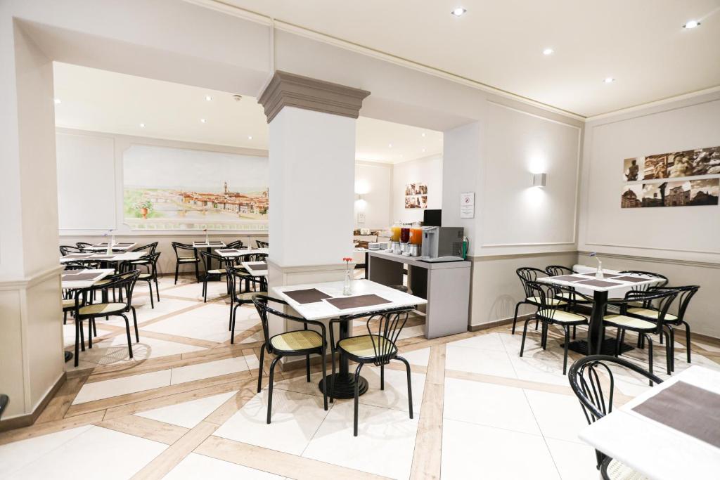 Restaurace v ubytování Albergo Firenze