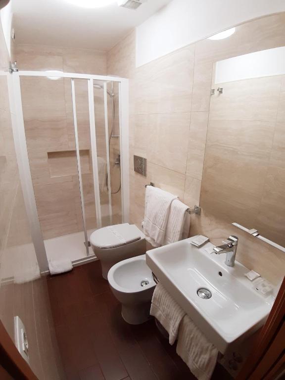 Koupelna v ubytování Hotel Mariano