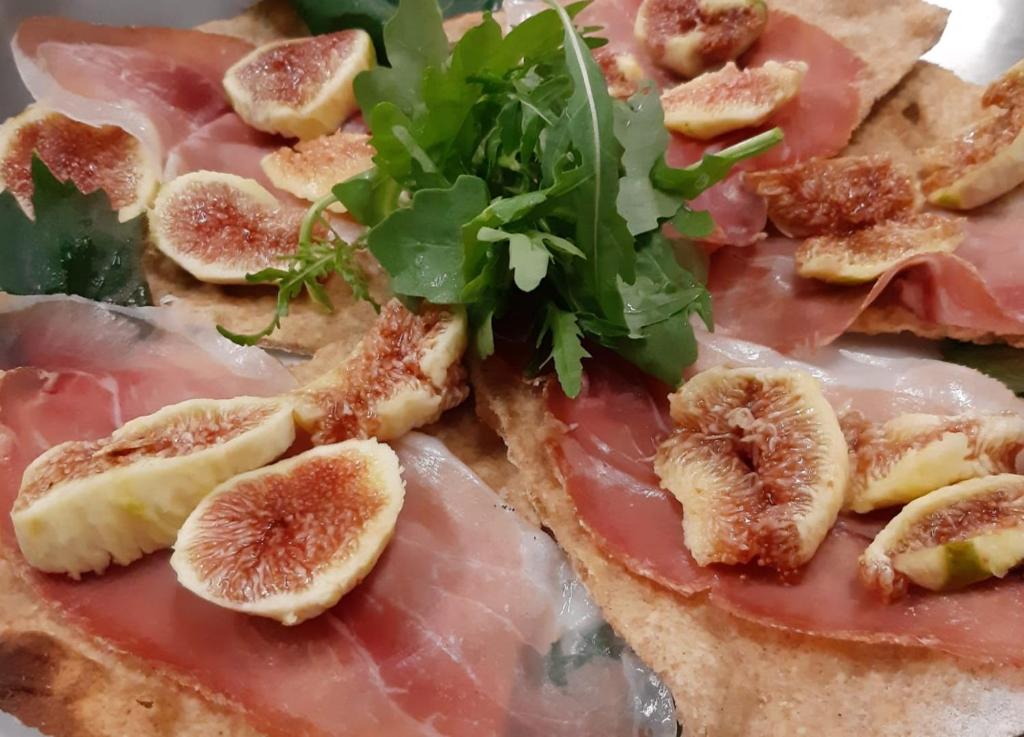 Cibo presso l'hotel o nelle vicinanze