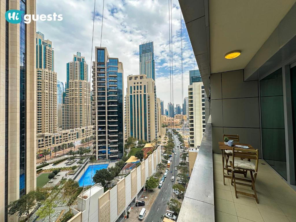 Nespecifikovaný výhled na destinaci Dubaj nebo výhled na město při pohledu z apartmánu