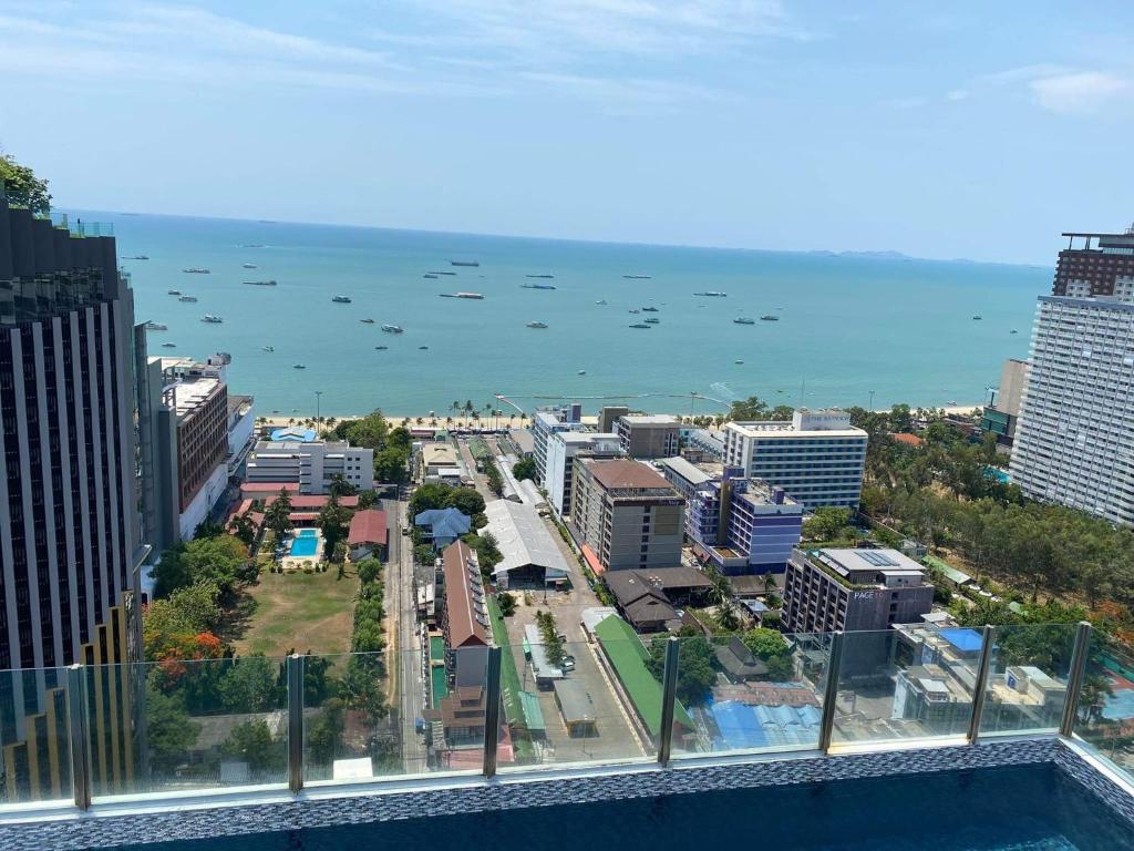 امکانات The base in pattaya condo - تصویر ۴