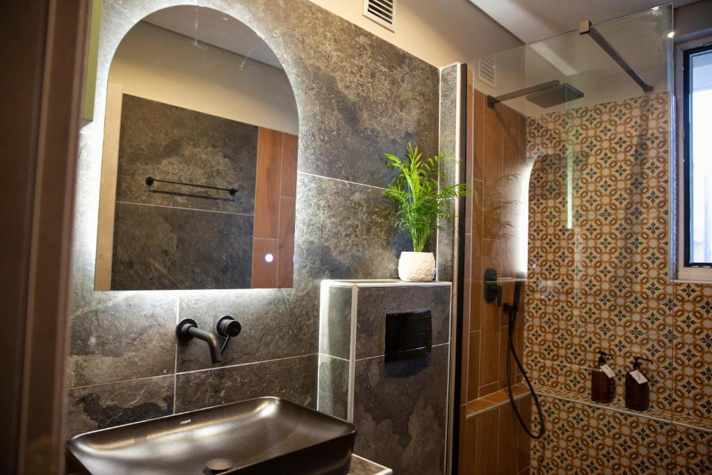 Gallery House in Itea-Delphi的一间浴室