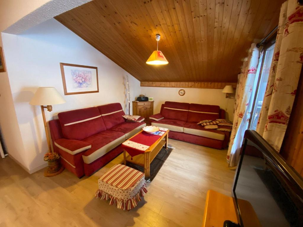 Posedenie v ubytovaní Appartement familial avec Multi Pass, WIFI et parking, proche du centre de Châtel - FR-1-693-41