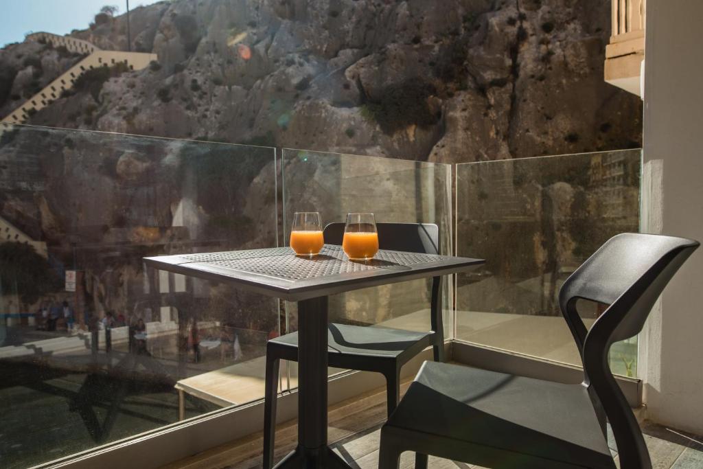 Blu Waters Boutique Hotel - 7